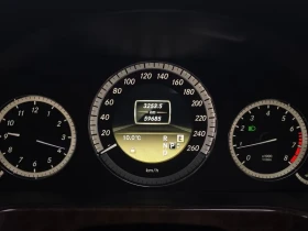 Mercedes-Benz E 300 Elegance, снимка 8
