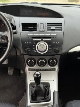 Mazda 3 1.6i 105к.с * Климатроник*  - 6800 лв. / 3476.78 € - 44191539 15