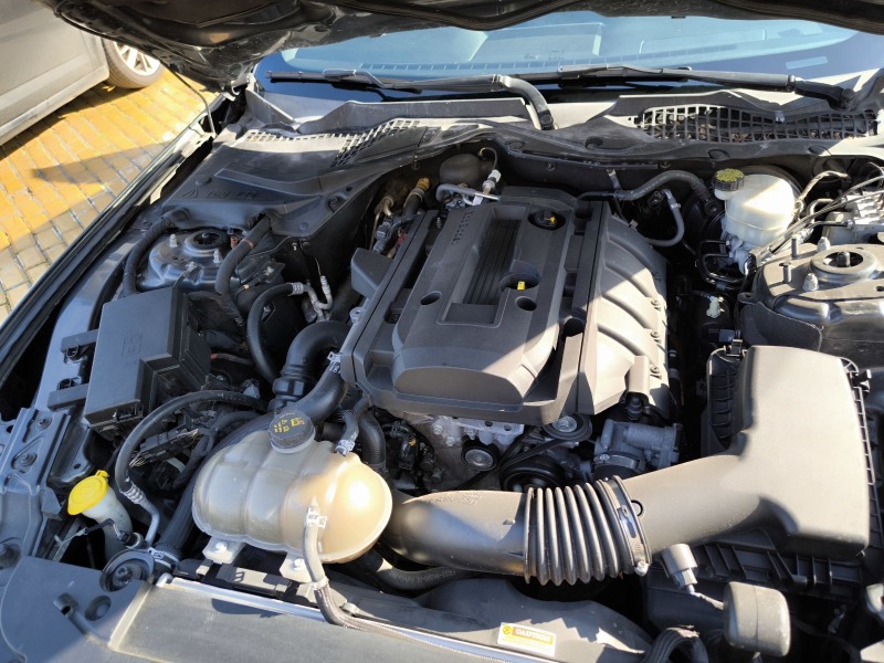 Ford Mustang 2.3L EcoBoost /Ръчка/, снимка 16 - Автомобили и джипове - 46449767
