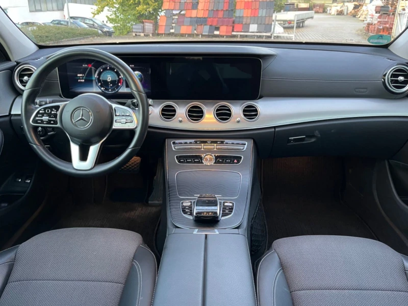 Mercedes-Benz 350 AVANTGARDE/286HP/WIDESCREEN/BURMASTER/CARPLAY/436b, снимка 8 - Автомобили и джипове - 47969253