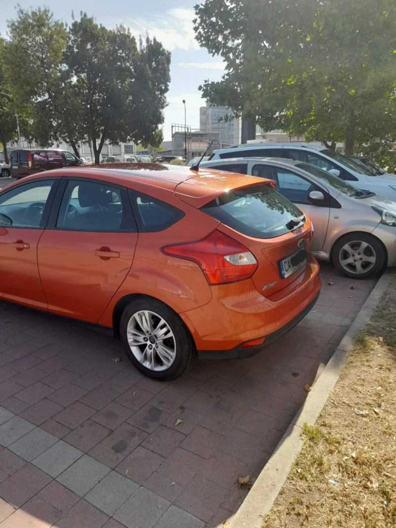 Ford Focus 1.6i, снимка 5 - Автомобили и джипове - 49258511