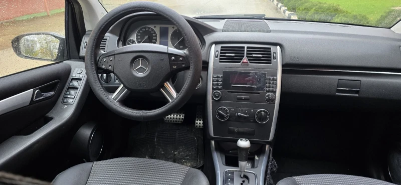Mercedes-Benz B 180 2.0 CDI, Автомат, снимка 11 - Автомобили и джипове - 52043410