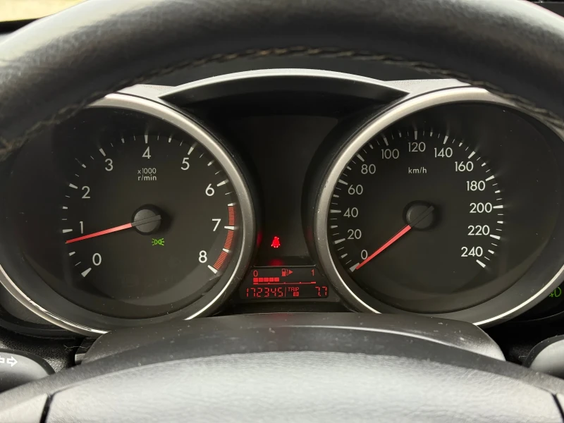 Mazda 3 1.6i 105к.с * Климатроник* , снимка 16 - Автомобили и джипове - 52825934