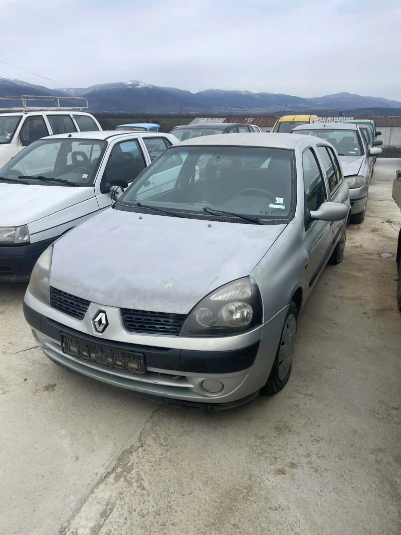 Renault Clio, снимка 2 - Автомобили и джипове - 53092429