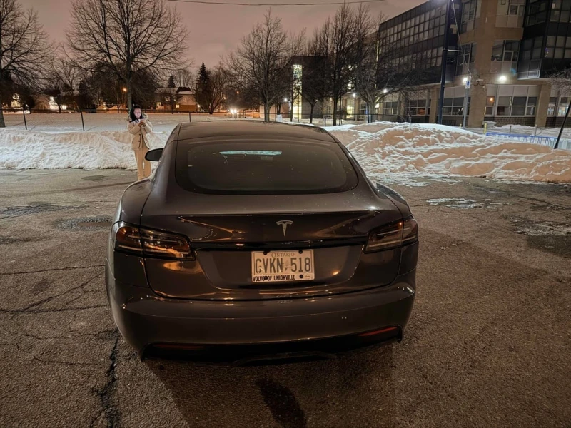 Tesla Model S * AWD * CARFAX * БЕЗ ПЪРВОНАЧАЛНА ВНОСКА, снимка 4 - Автомобили и джипове - 53152406