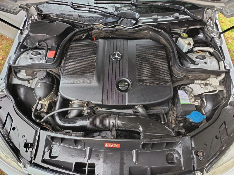 Mercedes-Benz C 220, снимка 15 - Автомобили и джипове - 53373849