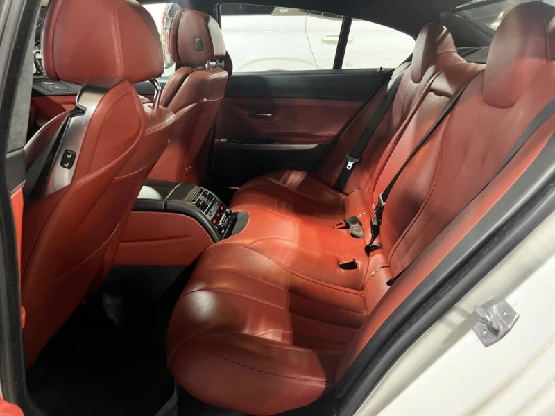 BMW 650  xDrive* Gran Coupe* AвтоКредит* (ЦЕНА ДО БГ), снимка 16 - Автомобили и джипове - 53403572