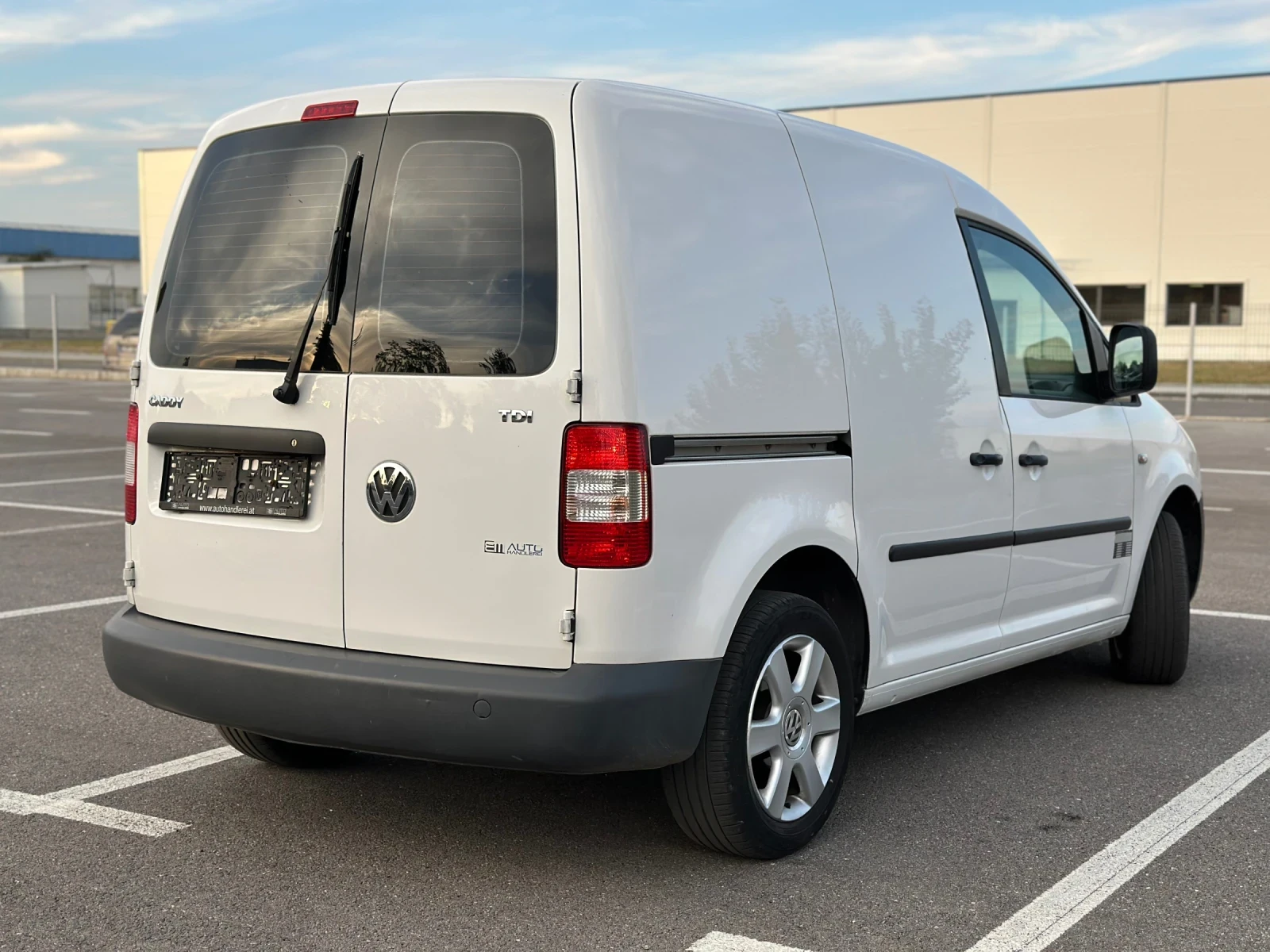 VW Caddy 1.9 TDI 105кс Automatic* Климатик* Товарно - изображение 4