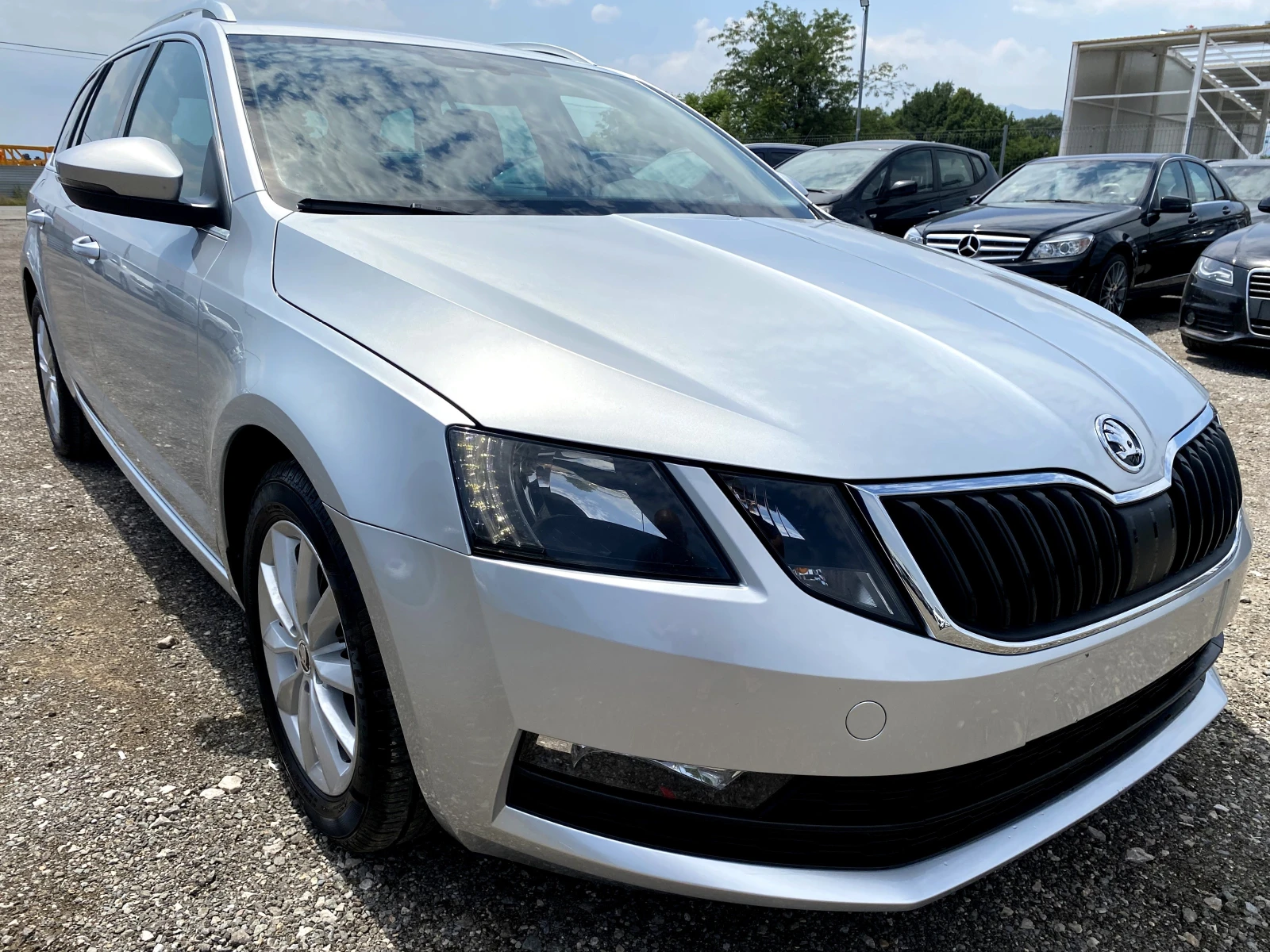 Skoda Octavia 1.6TDI DSG 2018г. - изображение 6