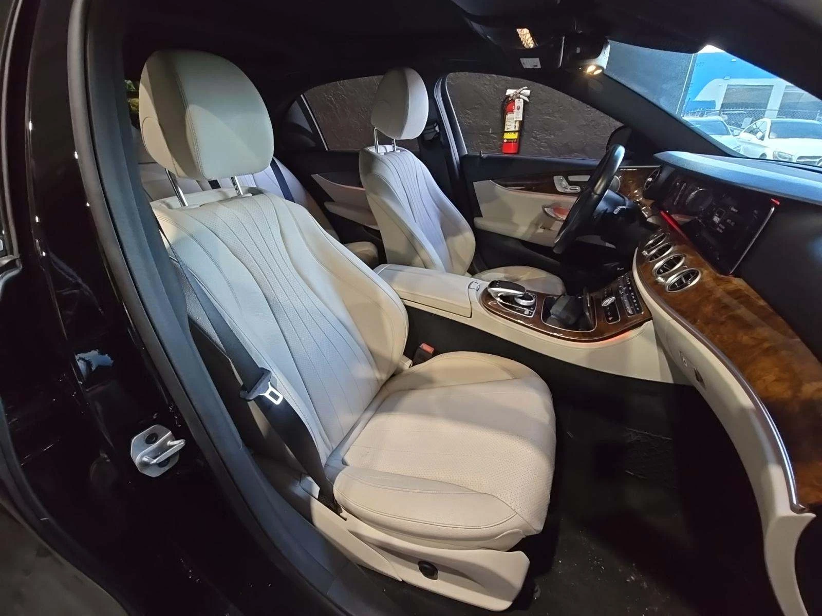 Mercedes-Benz E 450 4MATIC 360 burmester Automatic Parking - изображение 10