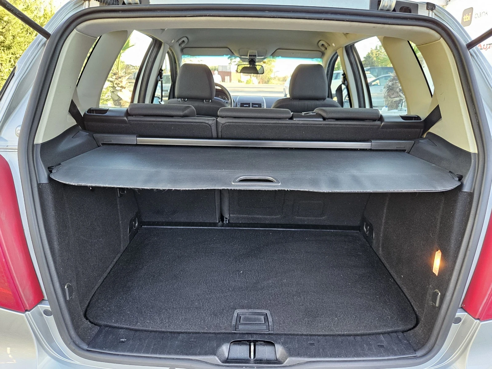 Mercedes-Benz A 150 1.5i-95кс= FACELIFT= ПОДГРЕВ= ГАЗ= КЛИМАТРОНИК  - изображение 10