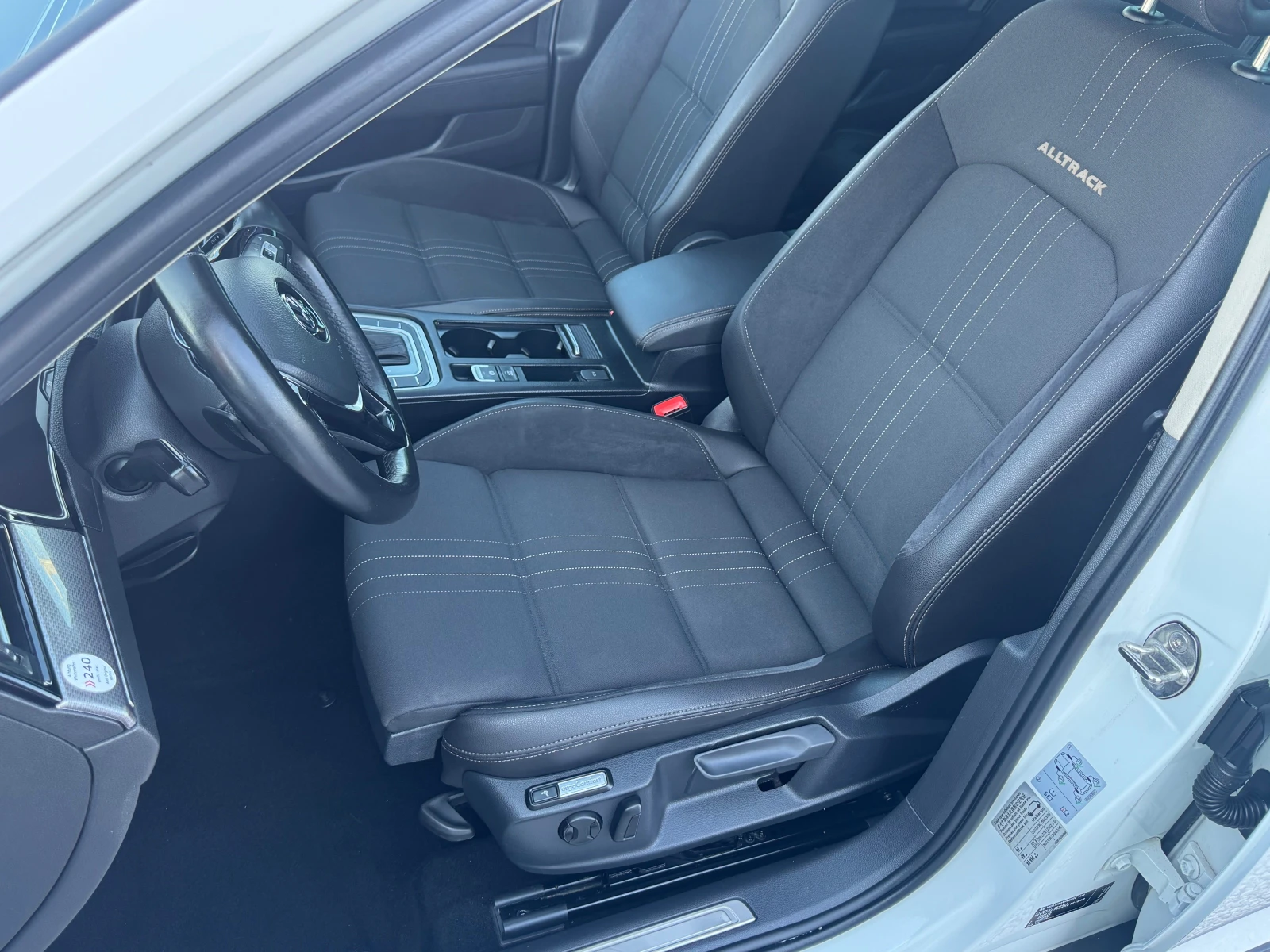 VW Alltrack 2.0TDI* 190ks* FULL* KAMERA* PANORAMA* AVTOMAT* FU - изображение 5