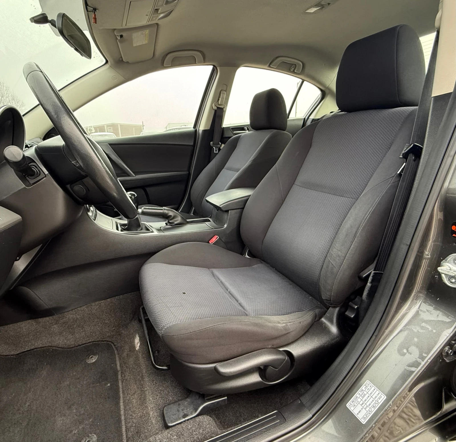 Mazda 3 1.6i 105�.� * �����������*  | Mobile.bg � ����������� 12