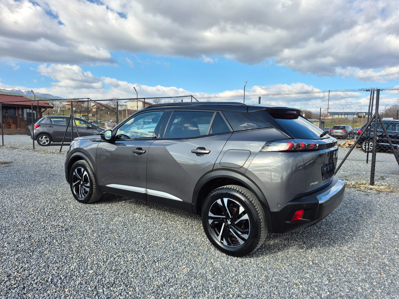 Peugeot 2008 1.5 HDI     GT-LINE - изображение 7