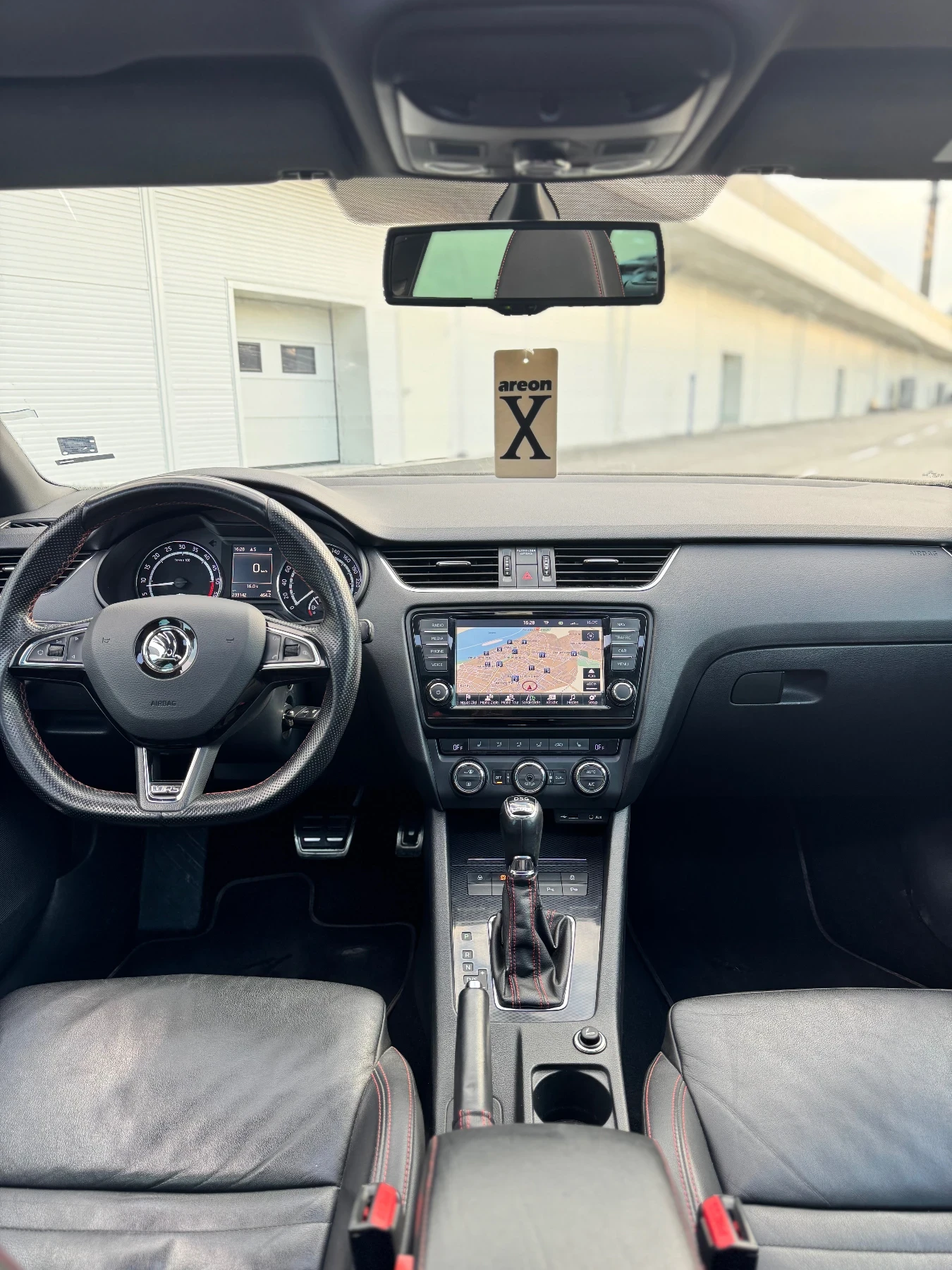 Skoda Octavia TDI VRS, снимка 5 - Автомобили и джипове - 53727809