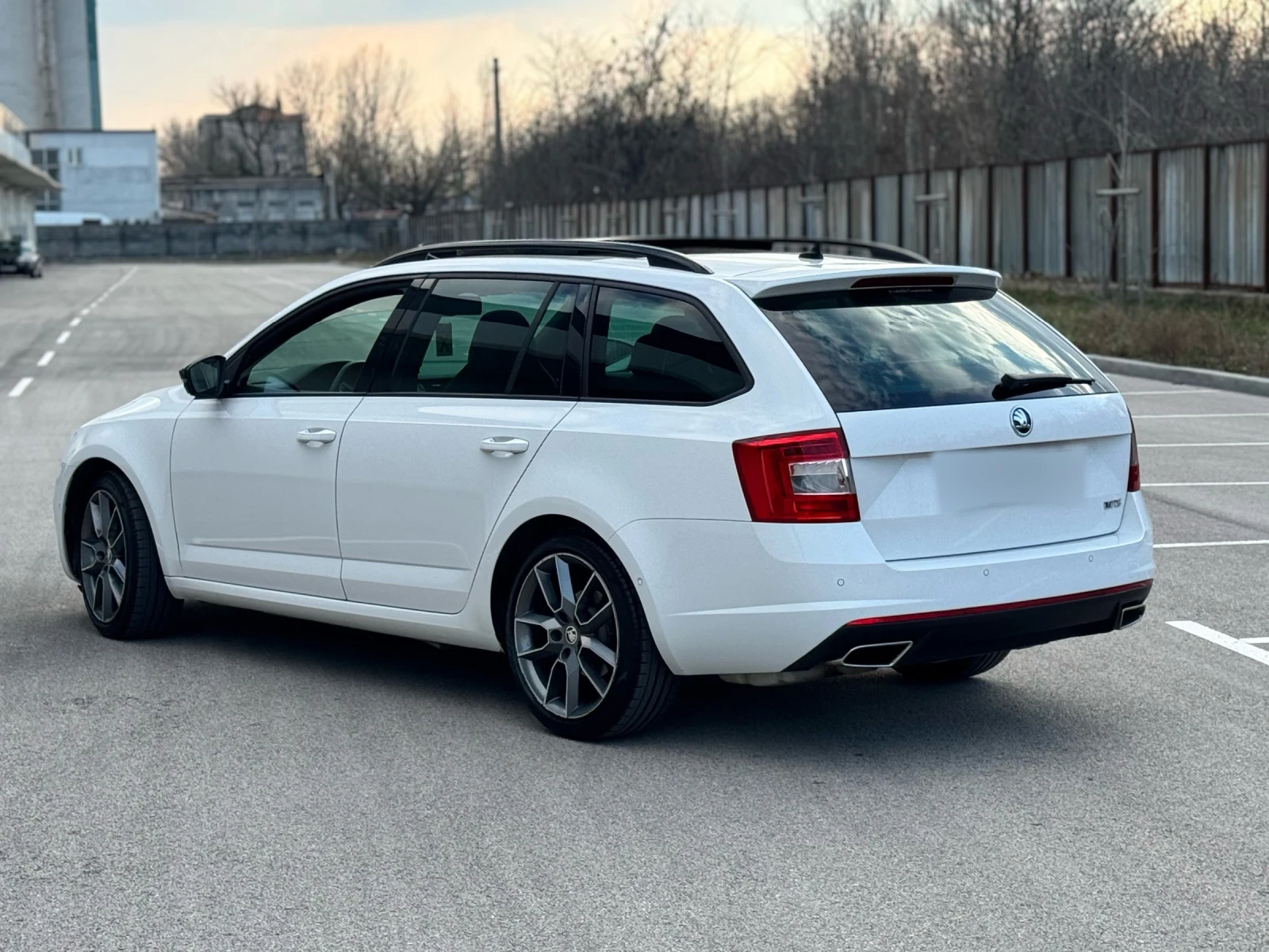 Skoda Octavia TDI VRS, снимка 3 - Автомобили и джипове - 53727809