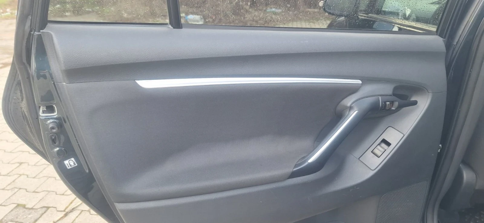 Toyota Verso 2000, снимка 3 - Автомобили и джипове - 53738076