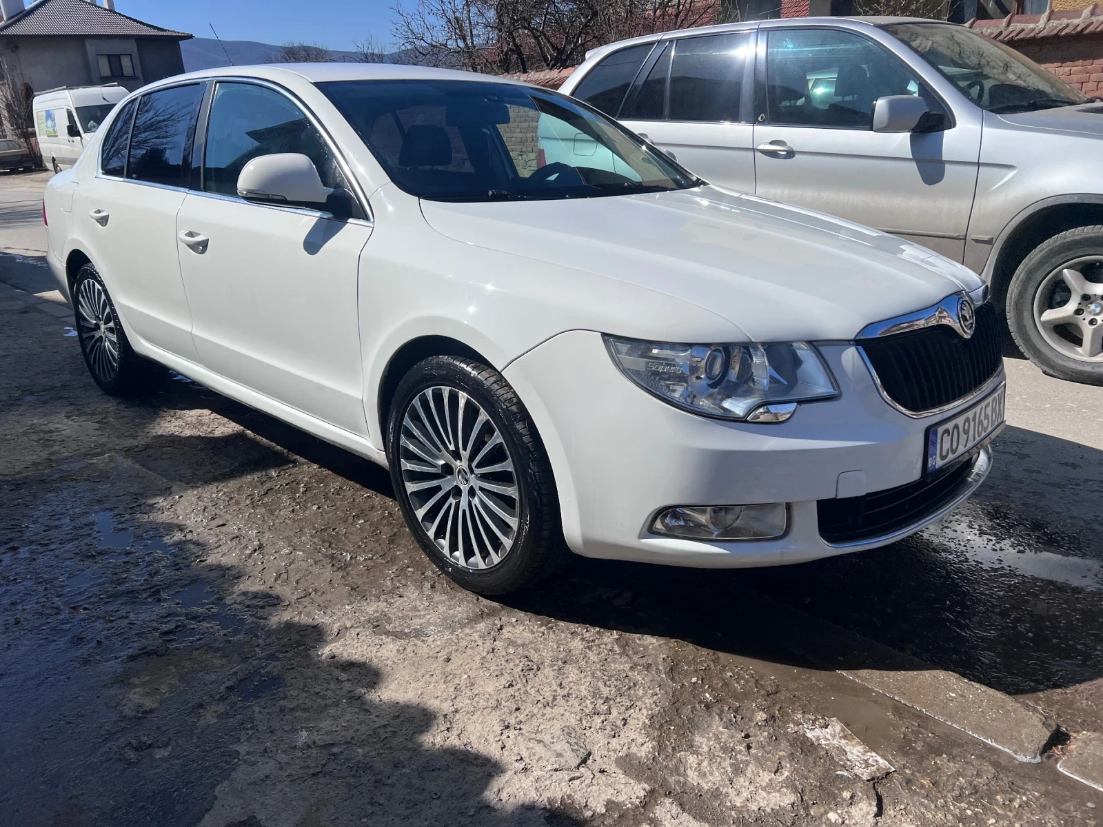 Skoda Superb, снимка 2 - Автомобили и джипове - 53810359