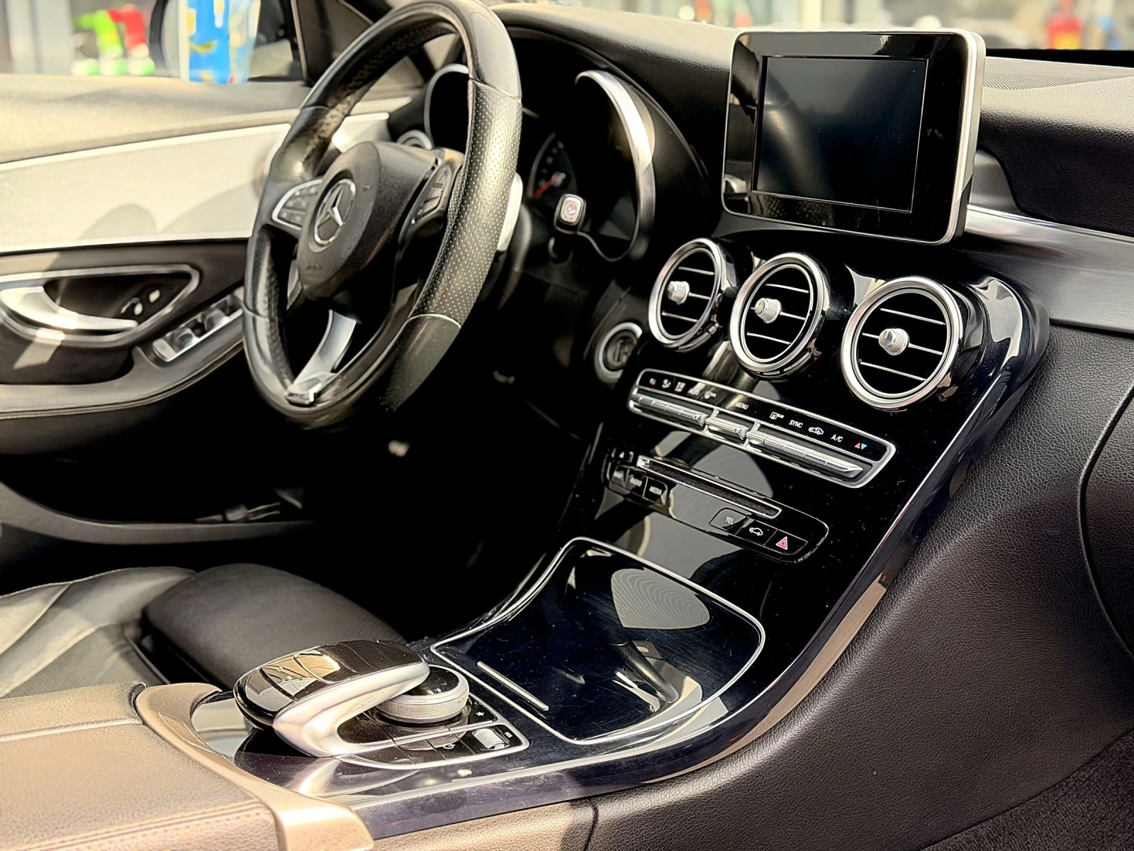 Mercedes-Benz C 220 AMG LINE   EXCLUSIVE EDITION, снимка 12 - Автомобили и джипове - 54209608