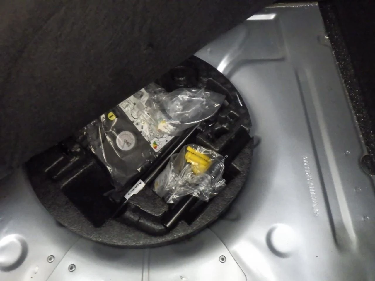 Renault Zoe R135 Intens, снимка 10 - Автомобили и джипове - 54293244