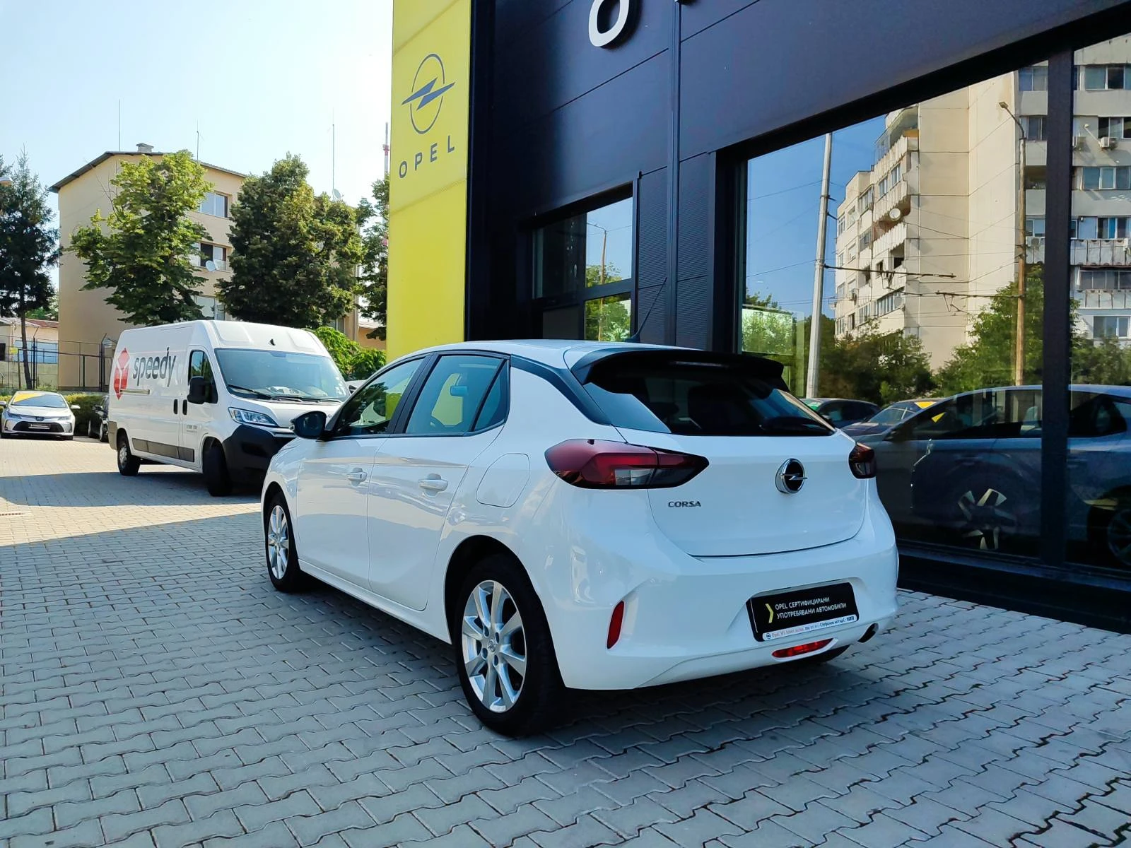 Opel Corsa Edition 1.2 (75hp) MT5, снимка 8 - Автомобили и джипове - 54357679