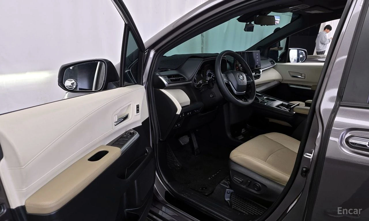 Toyota Sienna * HYBRID* ����* �������* ���������* TV* ��������*  | Mobile.bg � ����������� 8