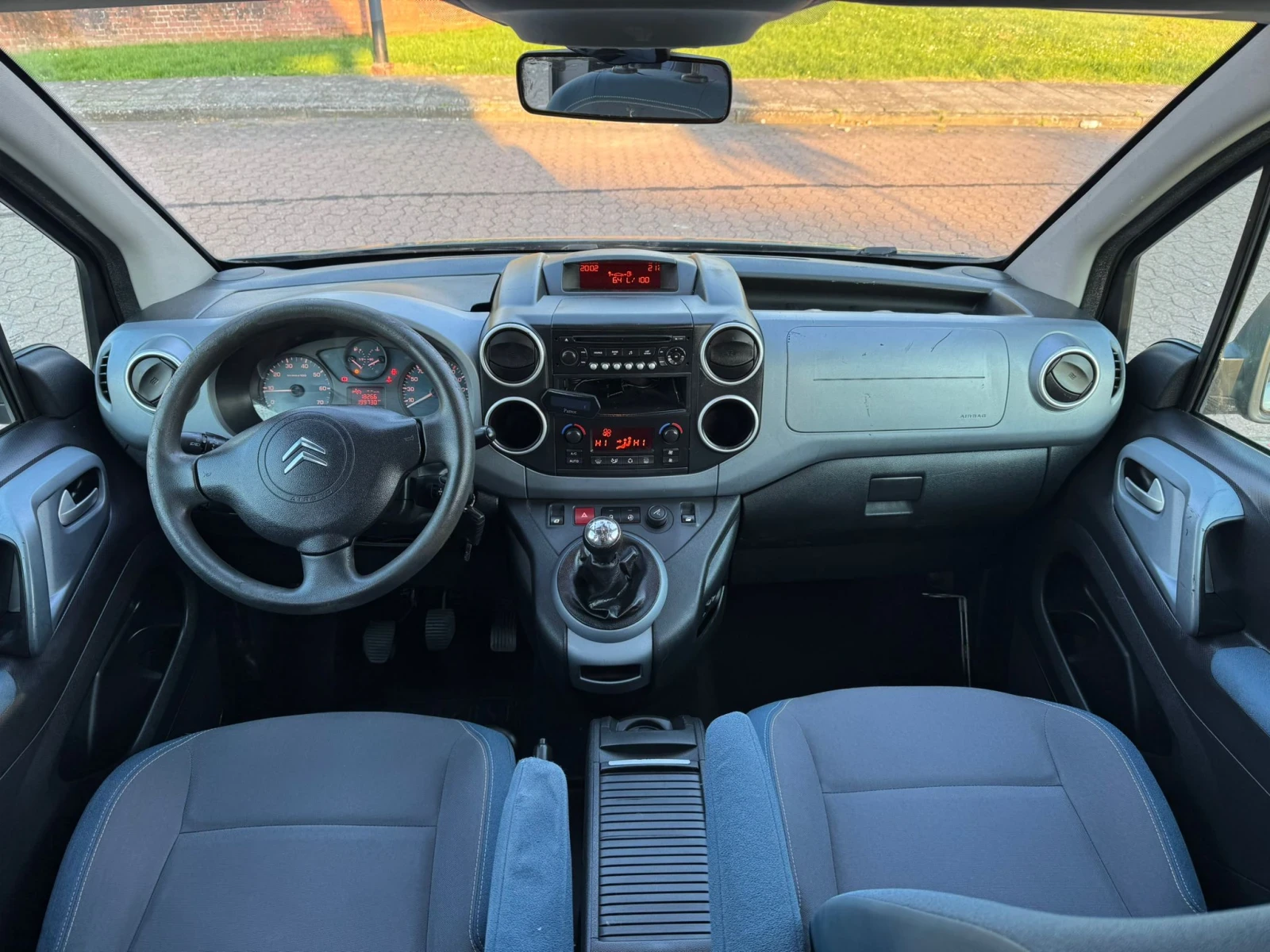 Citroen Berlingo 6+ 1, снимка 5 - Автомобили и джипове - 54599070
