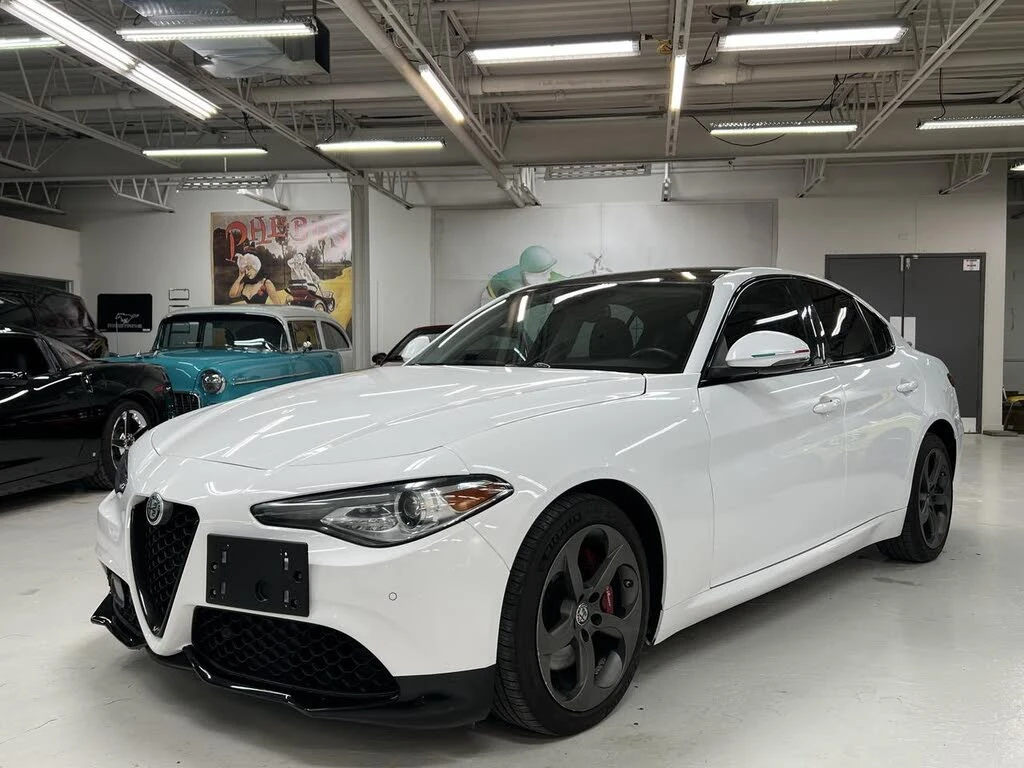Alfa Romeo Giulia AWD* PANORAMA* KEYLESS* ПАМЕТ* ПОДГРЕВ* КАМЕРА* , снимка 7 - Автомобили и джипове - 54643264