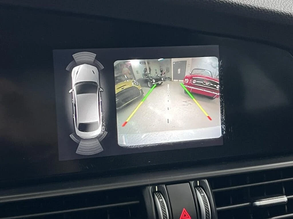 Alfa Romeo Giulia AWD* PANORAMA* KEYLESS* ПАМЕТ* ПОДГРЕВ* КАМЕРА* , снимка 14 - Автомобили и джипове - 54643264