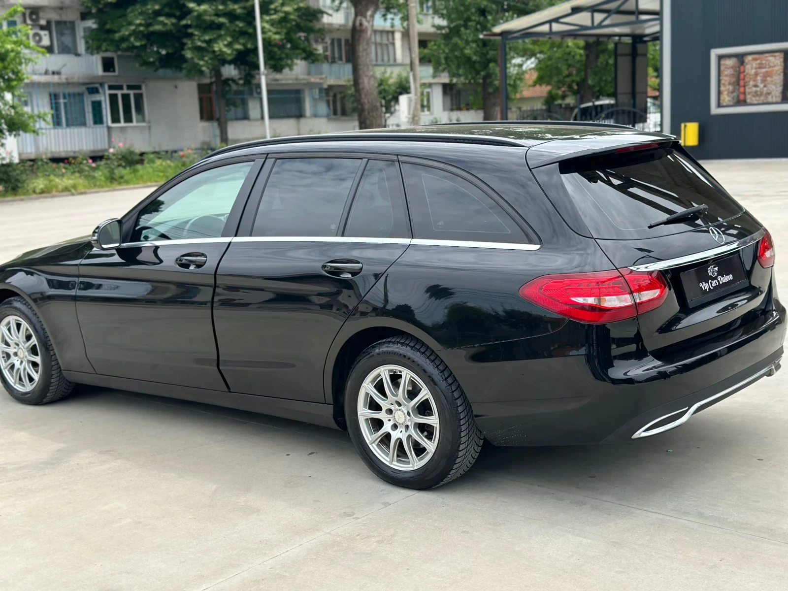 Mercedes-Benz C 200, снимка 4 - Автомобили и джипове - 54740150
