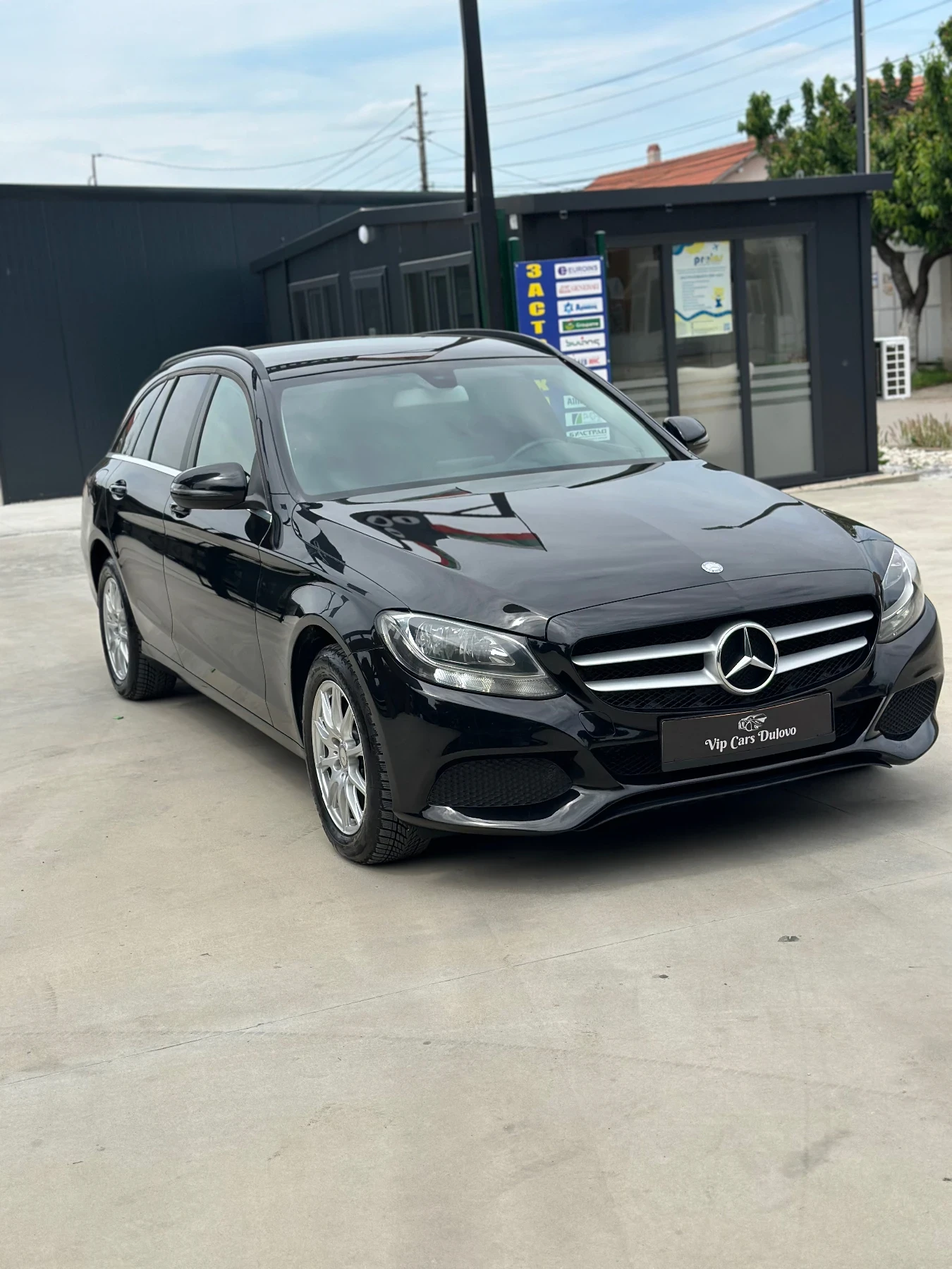 Mercedes-Benz C 200, снимка 2 - Автомобили и джипове - 54740150