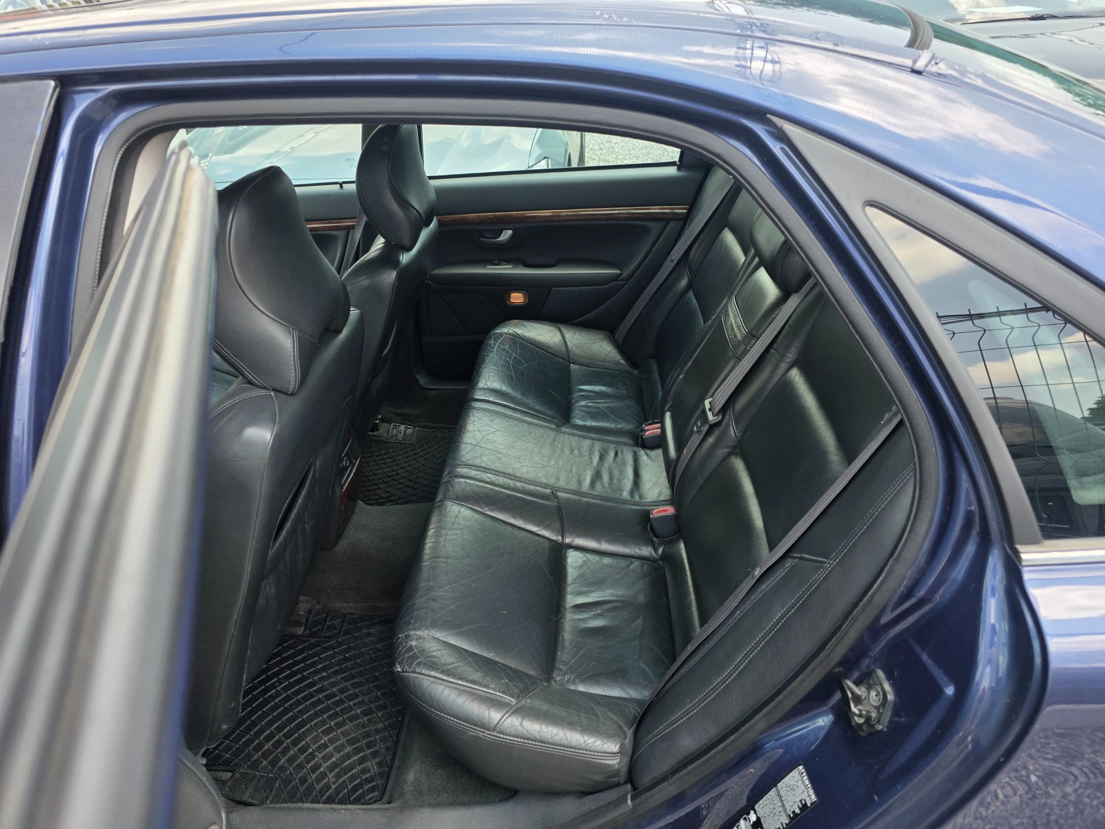 Volvo S80 2.4 D5 AVTO KOJA НАПЪЛНО ОБСЛУЖЕН , снимка 9 - Автомобили и джипове - 54806148