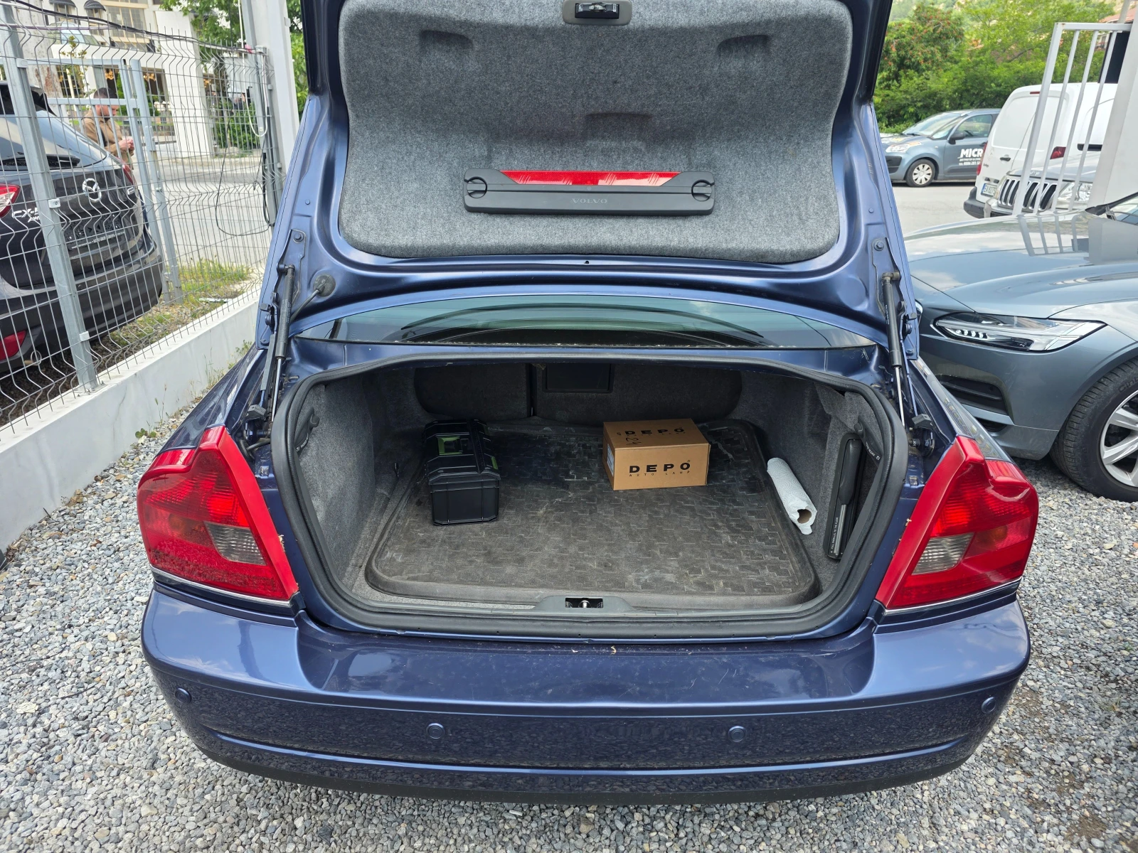 Volvo S80 2.4 D5 AVTO KOJA НАПЪЛНО ОБСЛУЖЕН , снимка 8 - Автомобили и джипове - 54806148