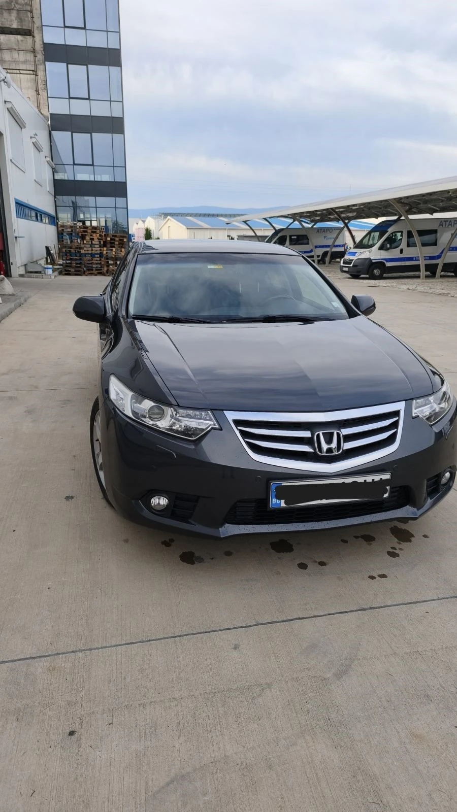 Honda Accord фейслифт 8ма ген, Газ, снимка 2 - Автомобили и джипове - 54933242
