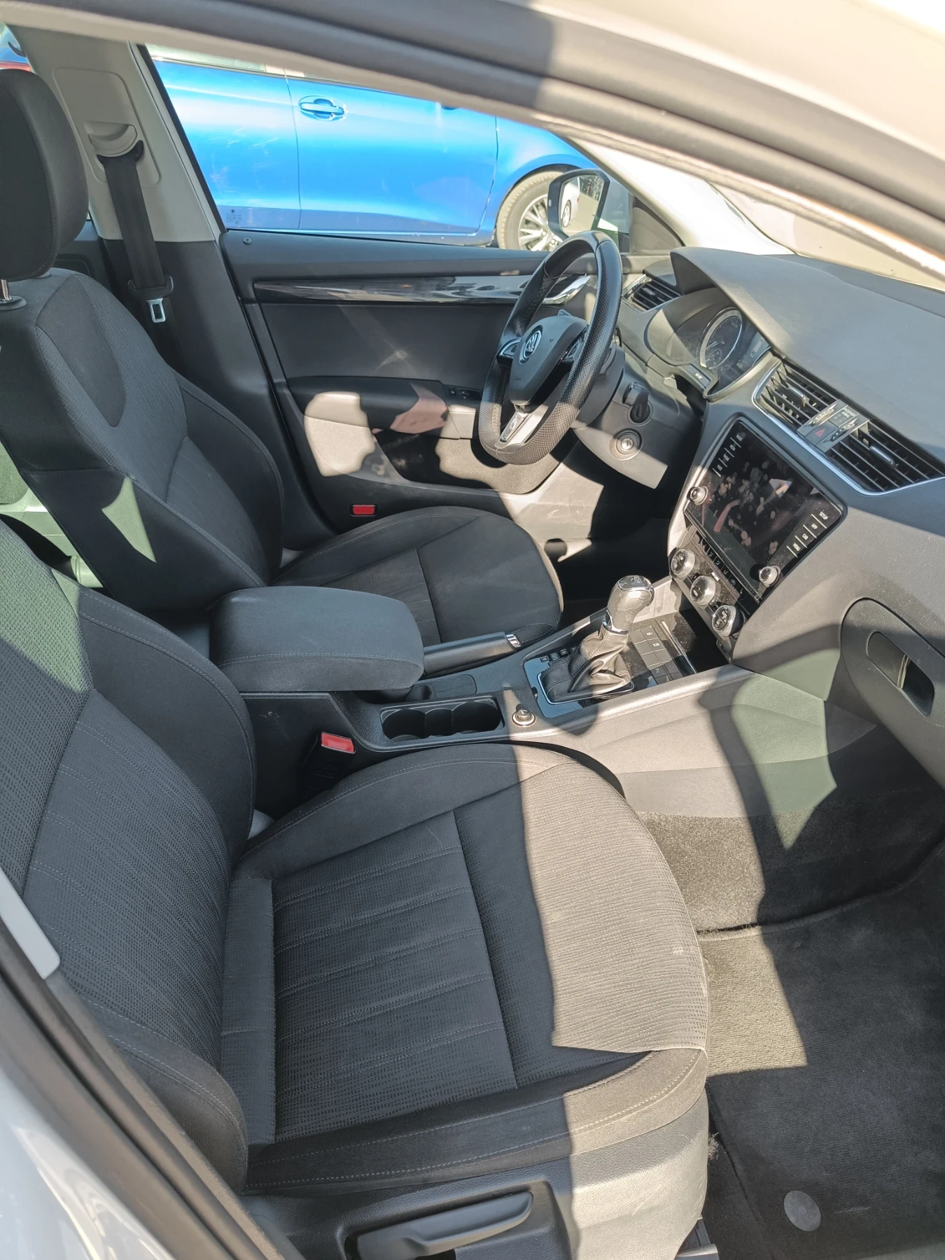 Skoda Octavia 2.0 TDI DSG, снимка 9 - Автомобили и джипове - 55506750