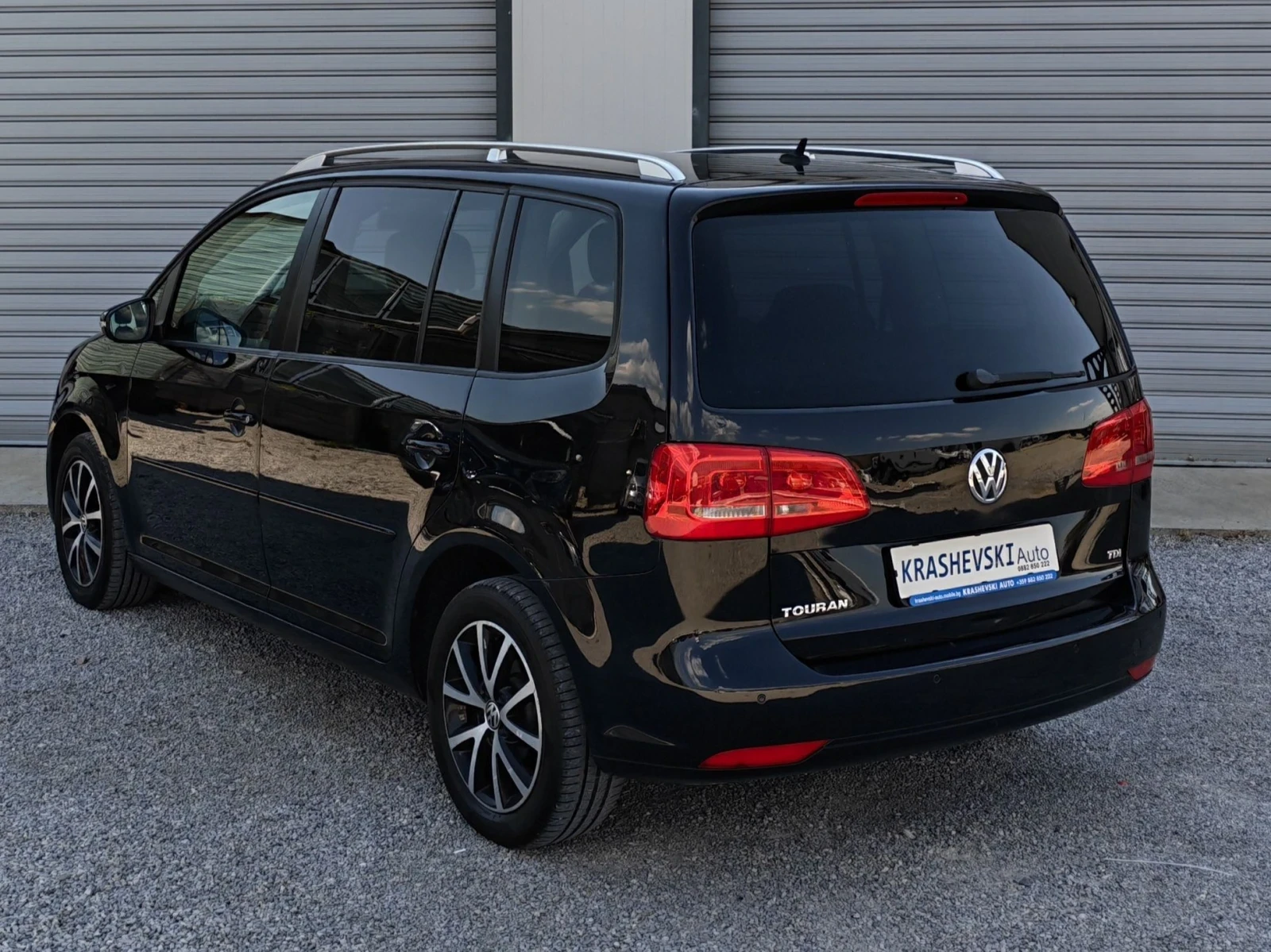 VW Touran 1.6TDI 6+ 1, снимка 4 - Автомобили и джипове - 55767861