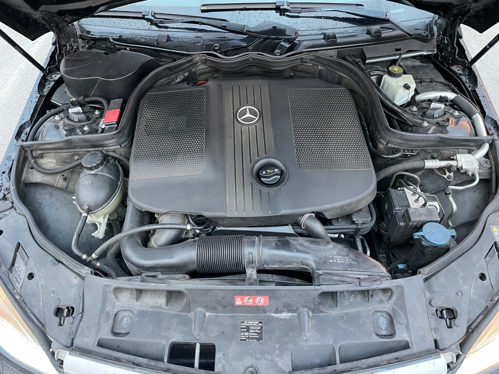 Mercedes-Benz C 220 AMG 2.2cdi 170к.с. РЪЧКА 6ск., Avantgarde, снимка 16 - Автомобили и джипове - 55838990
