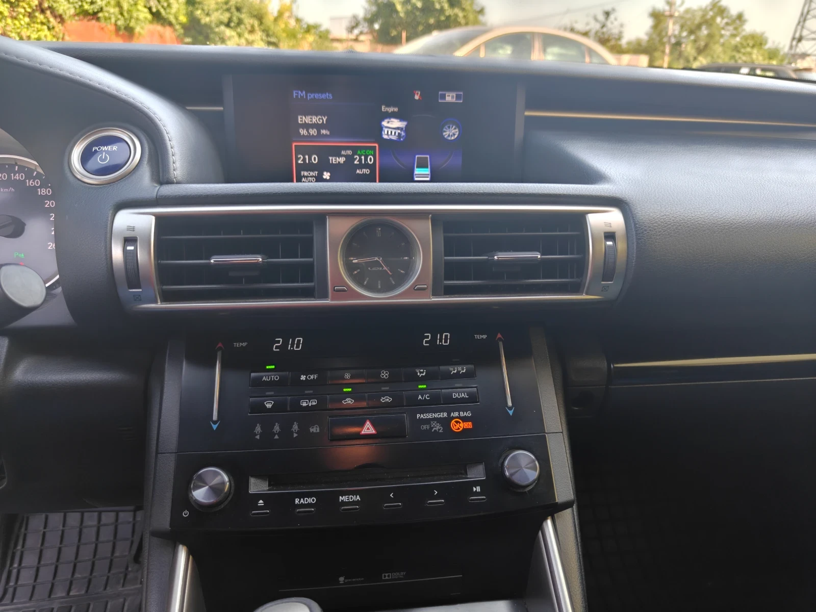 Lexus IS 300, снимка 8 - Автомобили и джипове - 55943598