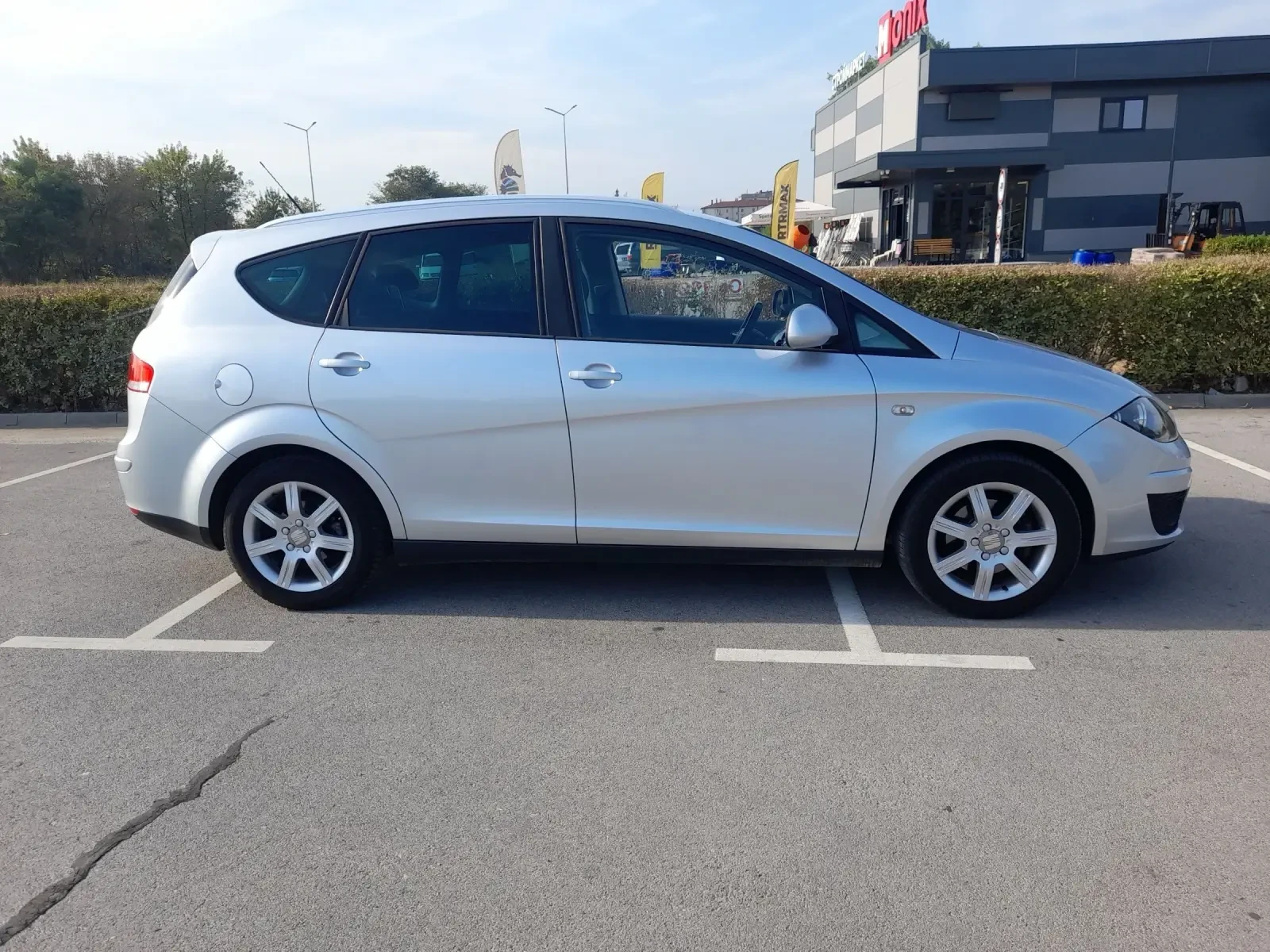 Seat Altea 1.6TDI XXL, снимка 4 - Автомобили и джипове - 55946362