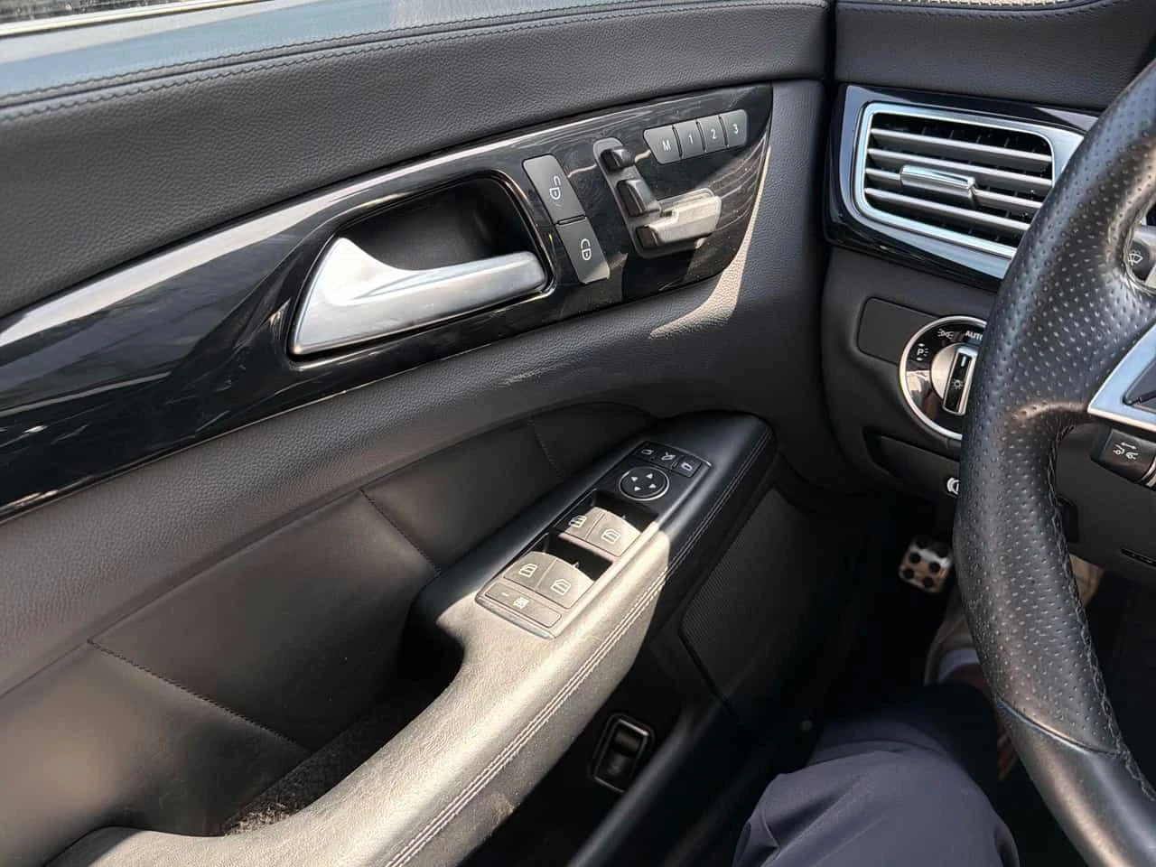 Mercedes-Benz CLS 63 AMG CARFAX * ���������� ��� ������������ ������ *  | Mobile.bg � ����������� 13