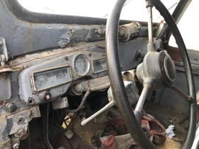 Gaz 69 на части, снимка 2