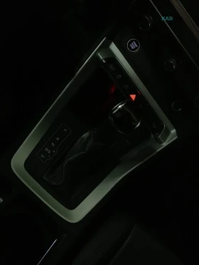 Audi Q3  Progressiv * 40TFS * АвтоКредит * (ЦЕНА ДО БГ), снимка 15