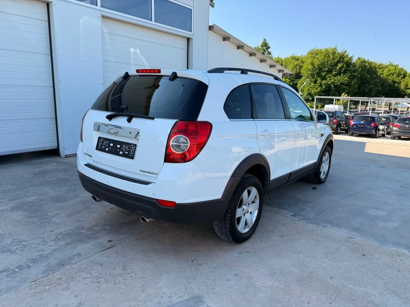 Chevrolet Captiva 2.2crdi 163k.c * Navi* 7mesta* UNIKAT* , снимка 13 - Автомобили и джипове - 39598144