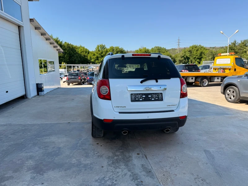 Chevrolet Captiva 2.2crdi 163k.c * Navi* 7mesta* UNIKAT* , снимка 5 - Автомобили и джипове - 39598144