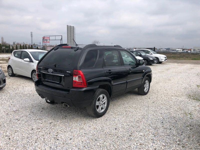 Kia Sportage, снимка 4 - Автомобили и джипове - 44681310