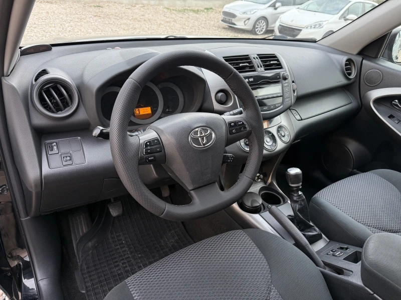 Toyota Rav4 2.2D4D/150к.с./CROSSPORT/FACELIFT/PDC, снимка 8 - Автомобили и джипове - 48418683