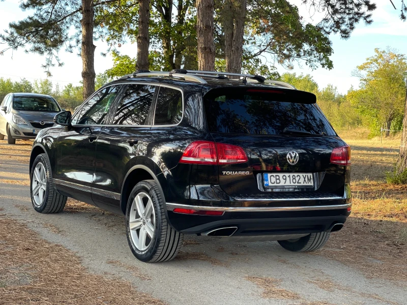 VW Touareg 3.0 TDI R-Line, снимка 3 - Автомобили и джипове - 52459419