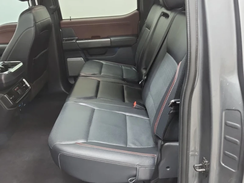 Ford F150 * LARIAT CREW CAB SHORT BED * CARFAX * БЕЗ ПЪРВОНА, снимка 12 - Автомобили и джипове - 52926201