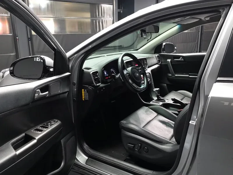 Kia Sportage The Bold Diesel 1.6 2Wd Prestige, снимка 10 - Автомобили и джипове - 55015890