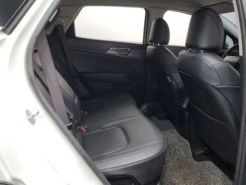 Kia Sportage 2.0 Automatic, снимка 14 - Автомобили и джипове - 55587785